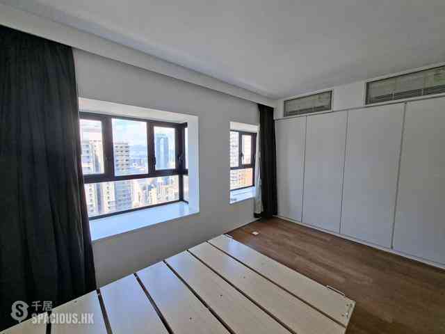 Mid Levels Central - Winsome Park 08