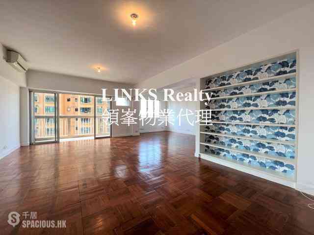 Mid Levels West - Realty Gardens 03