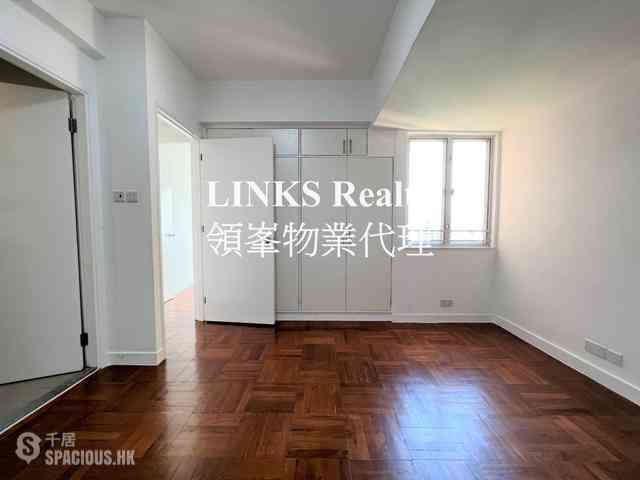 Mid Levels West - Realty Gardens 09