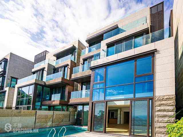 The Peak - 7-15 Mount Kellett Road 07