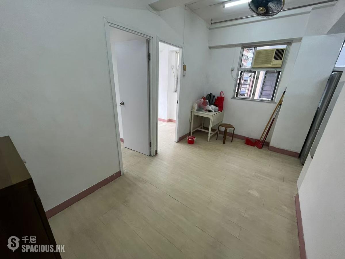 Sai Ying Pun - 16-20, Pok Fu Lam Road 01