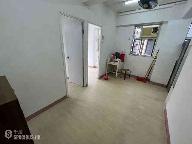 Sai Ying Pun - 16-20, Pok Fu Lam Road 01