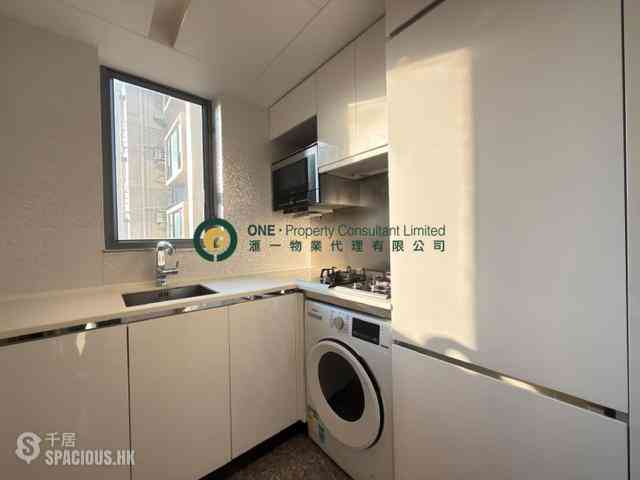 Soho - Centrepoint 02