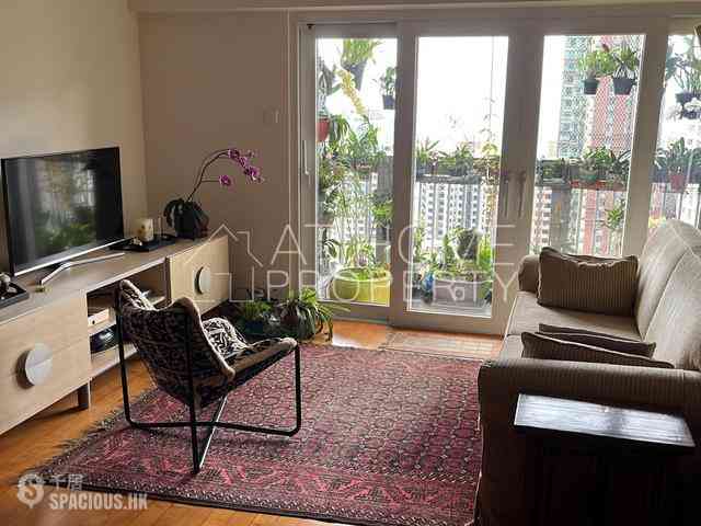 Mid Levels West - Realty Gardens Rome Court (Block 4) Rome Court 02
