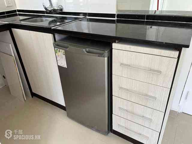 Quarry Bay - Riviera Mansion 04