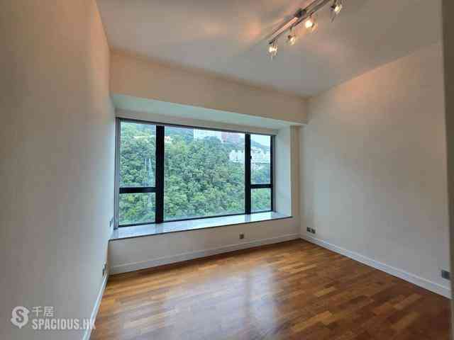 Mid Levels Central - The Harbourview 07