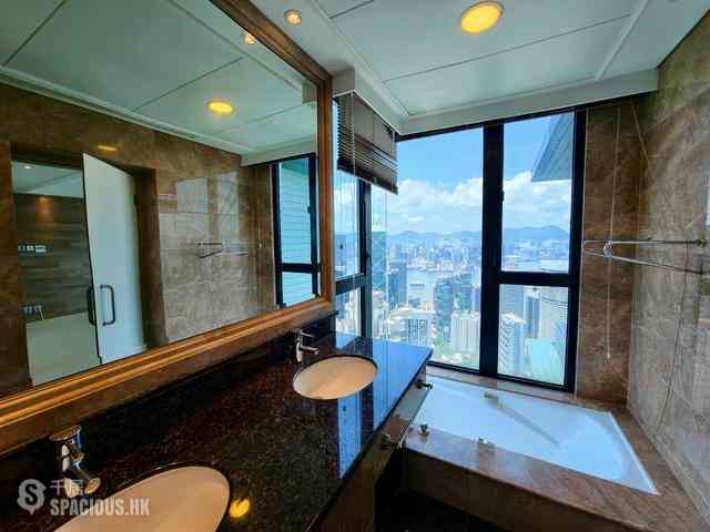 Mid Levels Central - The Harbourview 09