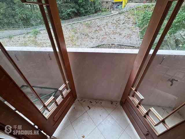 Mid Levels Central - Ivory Court 09