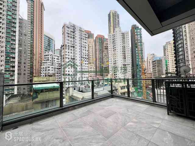 Sai Ying Pun - The Queens 01