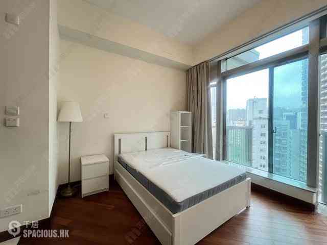 Wan Chai - The Avenue Phase 2 Block 3 08