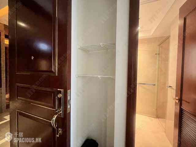 Wan Chai - The Avenue Phase 2 Block 3 10