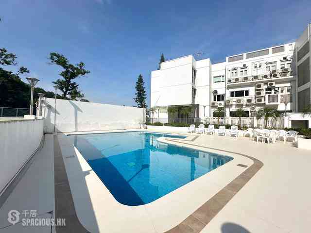 The Peak - Guildford Garden 09