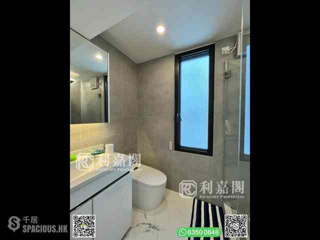 Clear Water Bay - Siu Hang Hau 22