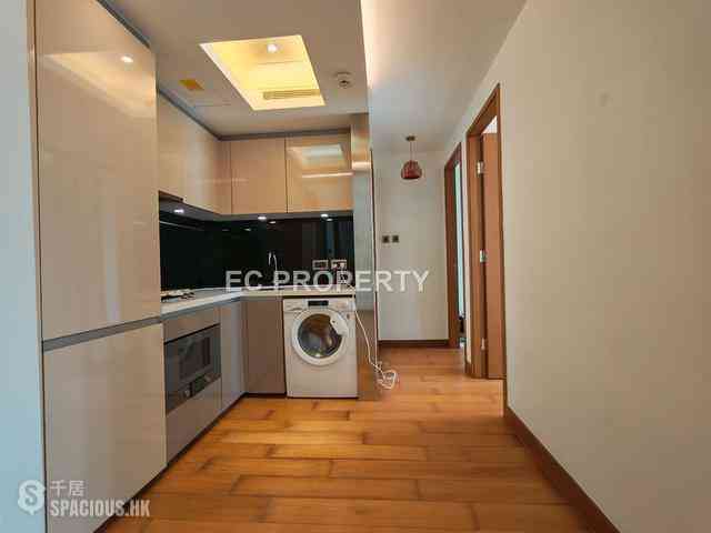 Sai Ying Pun - The Nova 06
