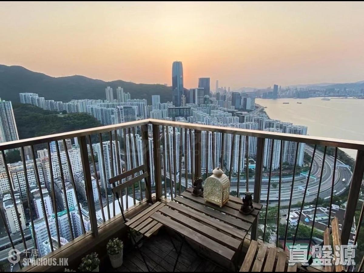 Sai Wan Ho - Grand Promenade 01