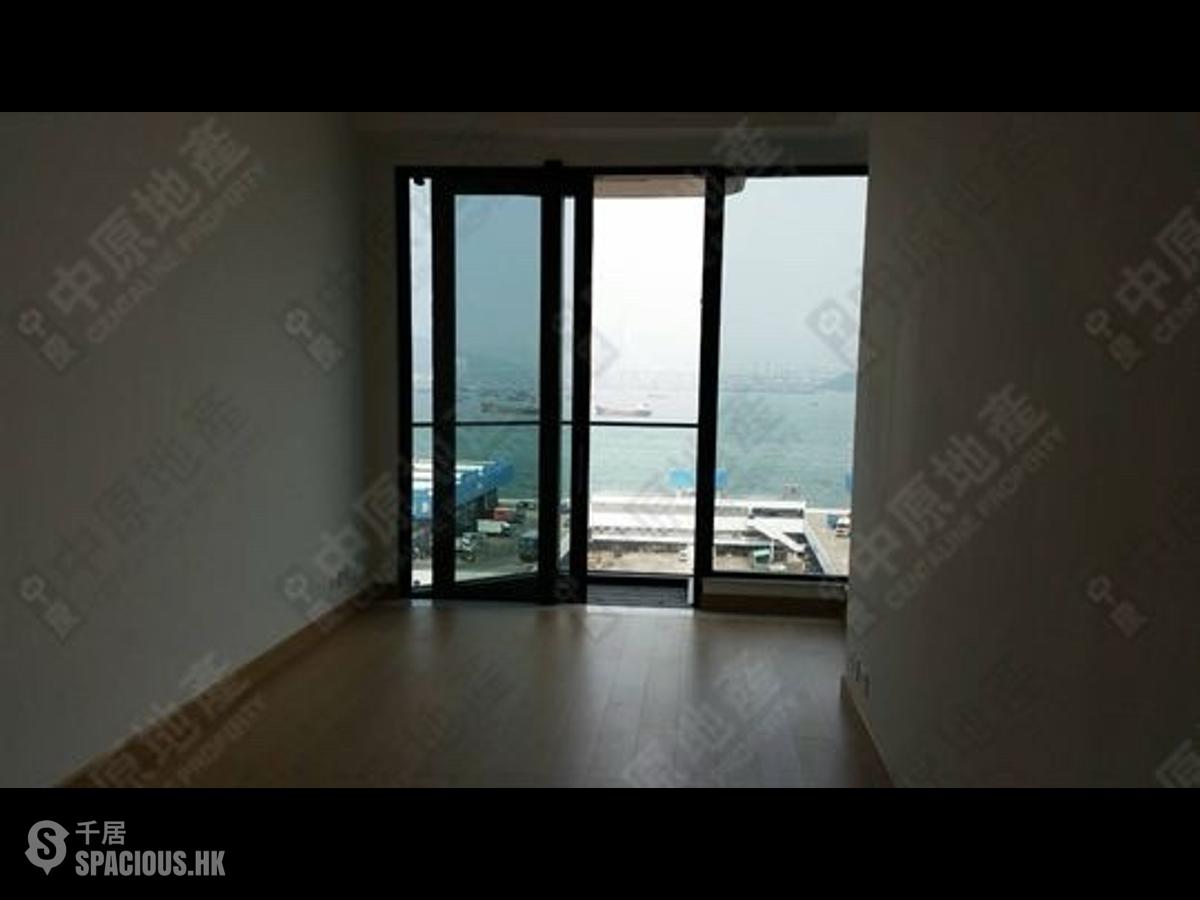 Shek Tong Tsui - Upton 01