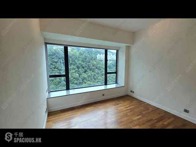 Mid Levels Central - The Harbourview 02