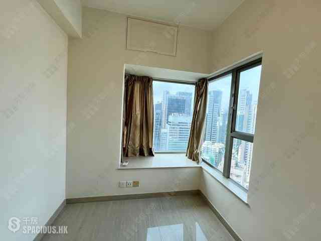 Wan Chai - The Zenith 08