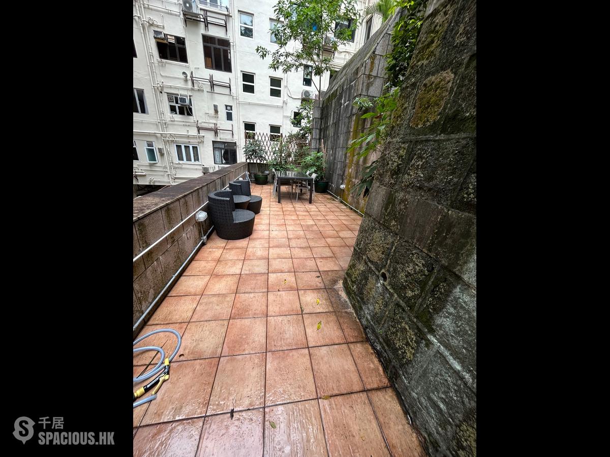 Mid Levels Central - Wing Hong Mansion 01