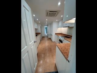 Mid Levels Central - Wing Hong Mansion 10