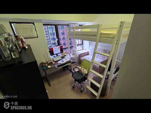 Mid Levels Central - Excelsior Court 04