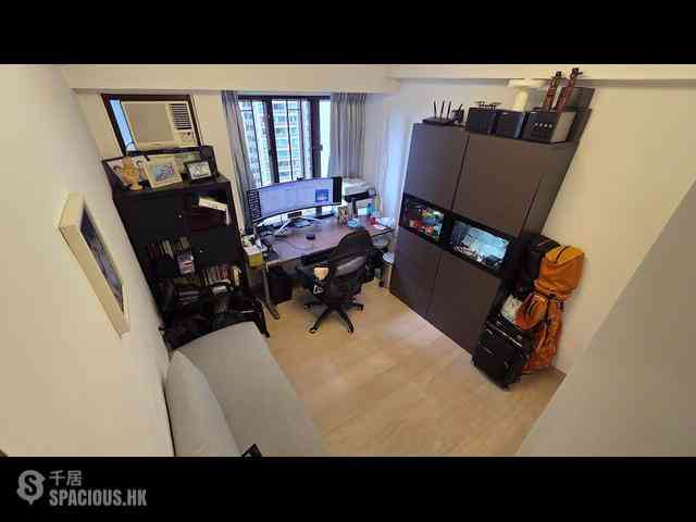Mid Levels Central - Excelsior Court 07