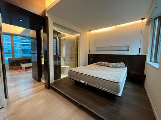 Central - Knight on Wyndham 02