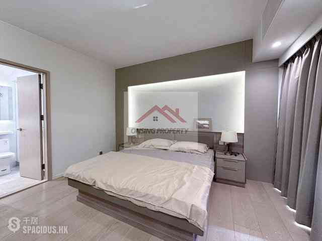 Mid Levels Central - Elegant Terrace 09