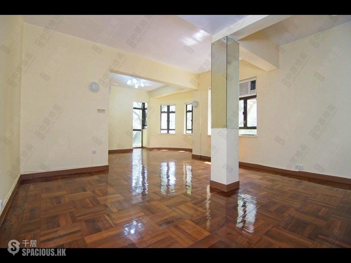 Mid Levels Central - Pak Fai Mansion 01
