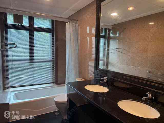 Mid Levels Central - The Harbourview 13