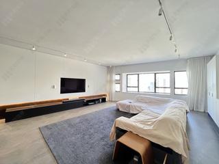 Mid Levels Central - Birchwood Place 06