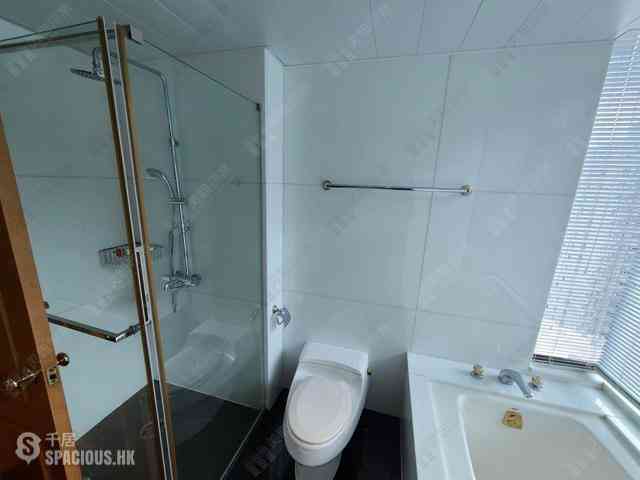 Mid Levels Central - Fairlane Tower 12
