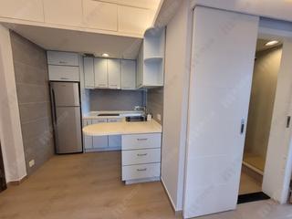 Mid Levels Central - Woodland Court 02
