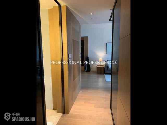 Mid Levels Central - Gramercy 12