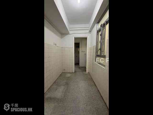Happy Valley - 9, Broom Road 11