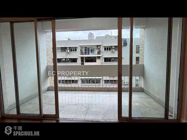 Happy Valley - 9, Broom Road 01