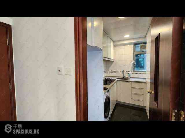 Kennedy Town - The Merton Tower 2 07