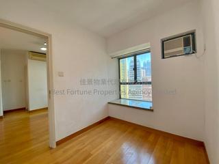 Sheung Wan - Queen's Terrace 03