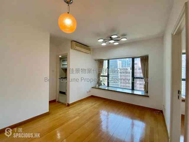 Sheung Wan - Queen's Terrace 02