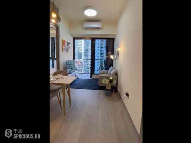 Sai Ying Pun - The Queens 10