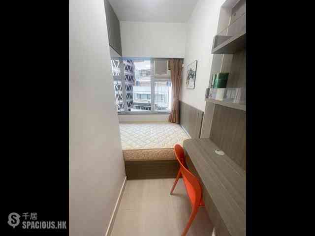 Sheung Wan - Hang Fat Building 02