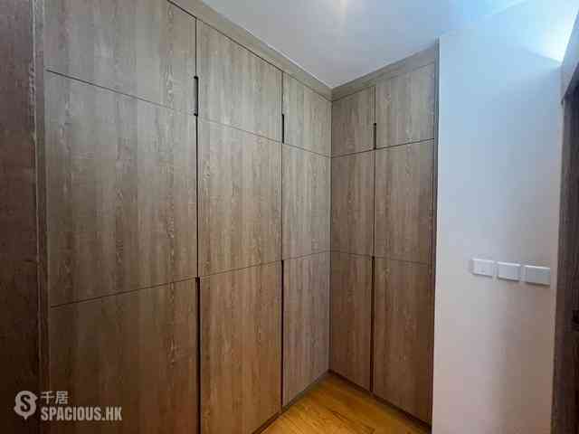 Mid Levels Central - Tregunter Tower 3 03