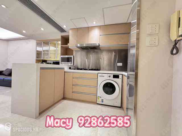 Wan Chai - Convention Plaza Apartments 08