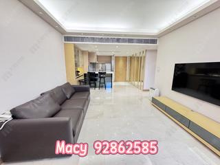 Wan Chai - Convention Plaza Apartments 09