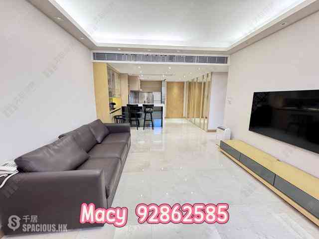 Wan Chai - Convention Plaza Apartments 09