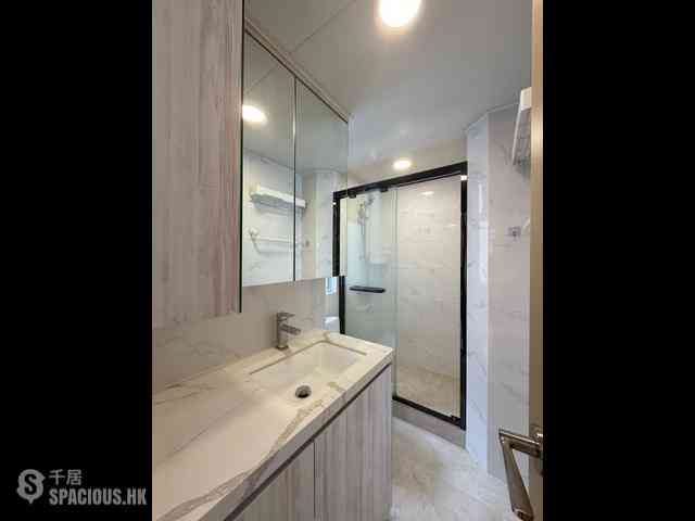 Sai Ying Pun - Wing Lee Building 05