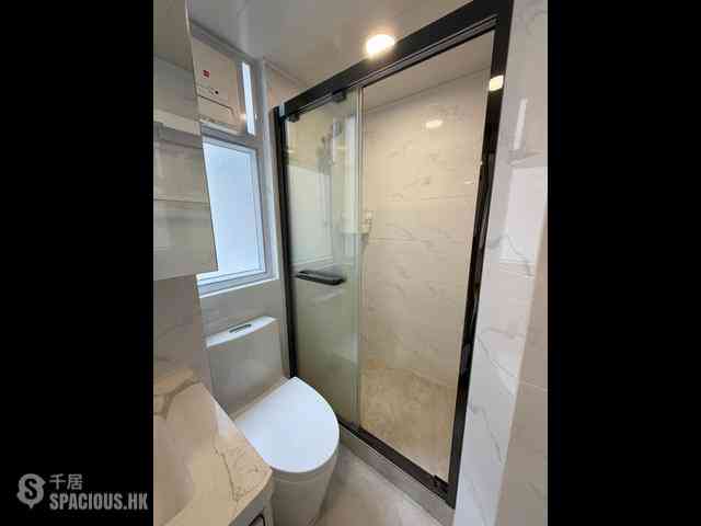 Sai Ying Pun - Wing Lee Building 06