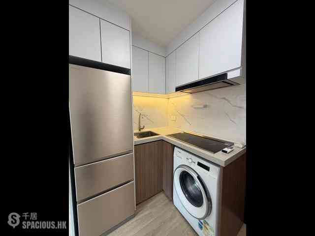 Sai Ying Pun - Wing Lee Building 08