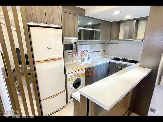 Soho - Caravan Court 02