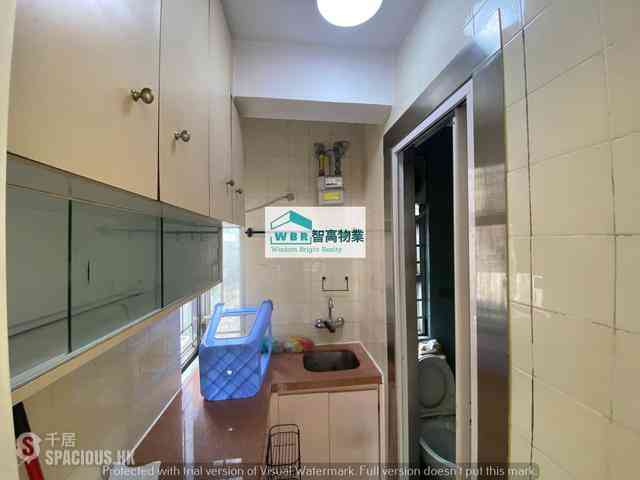 Kennedy Town - Kam Ho Court 06